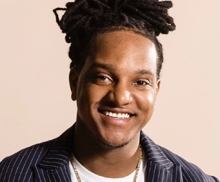 JONNA FRASER: Van Rotterdamse Droom Naar Zaanse Rapper Met Miljoenen-Streams